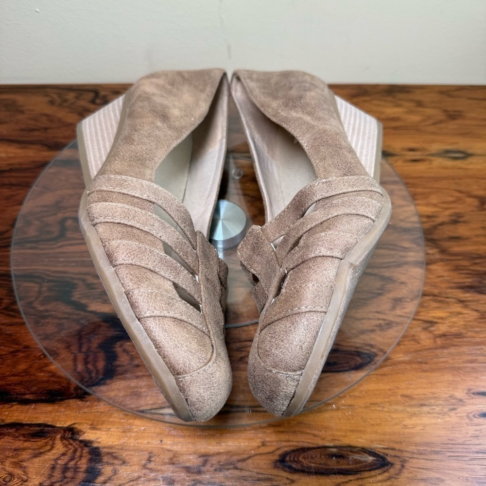 Dr. Scholl's Be Free Wedge Slip On Shoes - Picture 13 of 16